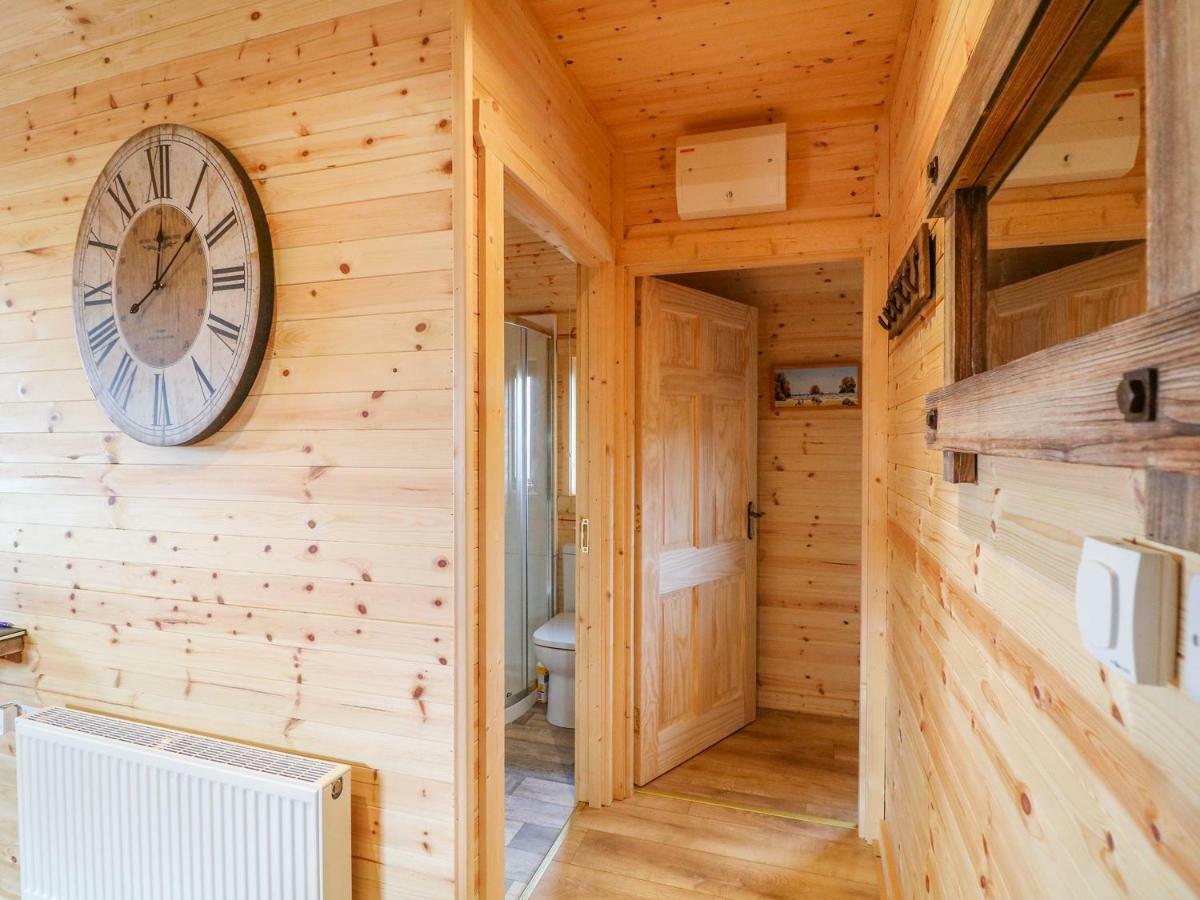Alken Cabin Bushmills Exterior photo